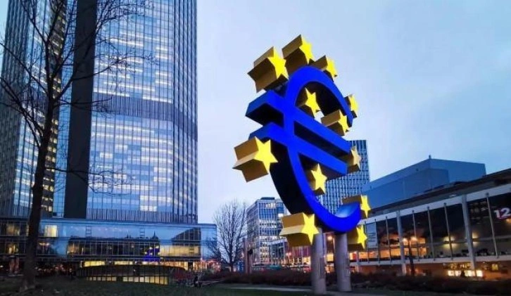 Euro Bölgesi'nde enflasyon patladı