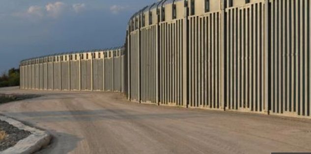 Yunanistan,Türkiye sınırındaki duvarı 140 km daha uzatacak