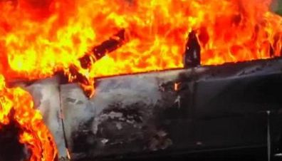 Τραγωδία: Κάηκε ζωντανός μέσα στο αυτοκίνητό του