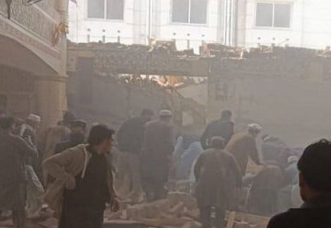  Έκρηξη σε τζαμί - Δεκάδες νεκροί και τραυματίες
