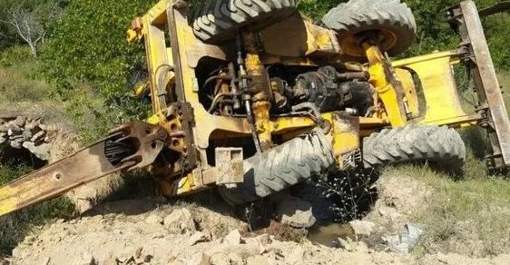 Rodop ilinde trajik kaza: Devrilen kepçenin altında kalan işçi hayatını kaybetti