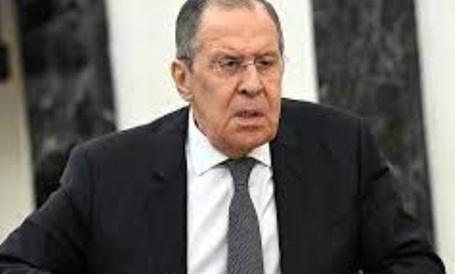 Lavrov: AB askeri örgüt haline geldi