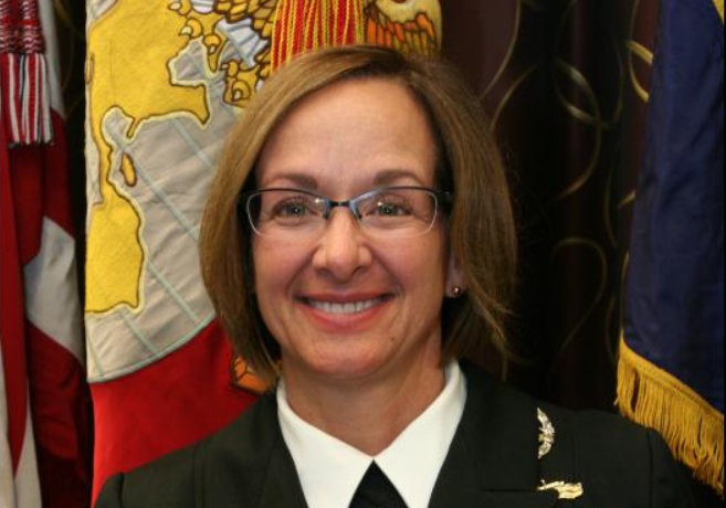 ABD'de, Donanma'nın başına ilk defa bir kadın komutan atandı