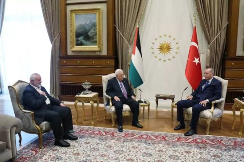 Türkiye Cumhurbaşkanı Erdoğan, Mahmud Abbas ve İsmail Haniye ile bir araya geldi