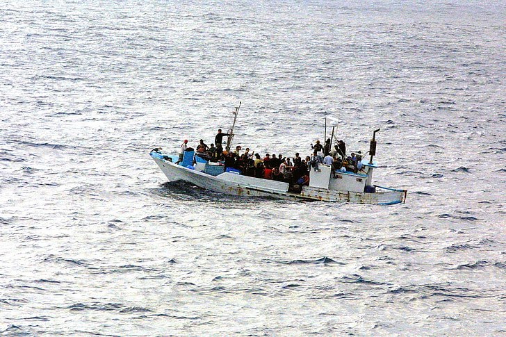 Adaya bir günde 6 bin 800 göçmen çıktı