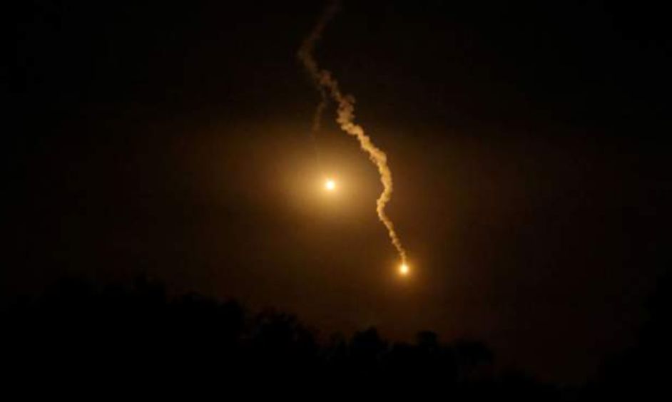 İletişimin tamamen koptuğu Gazze'de İsrail'in karadan saldırıları yoğunlaştı