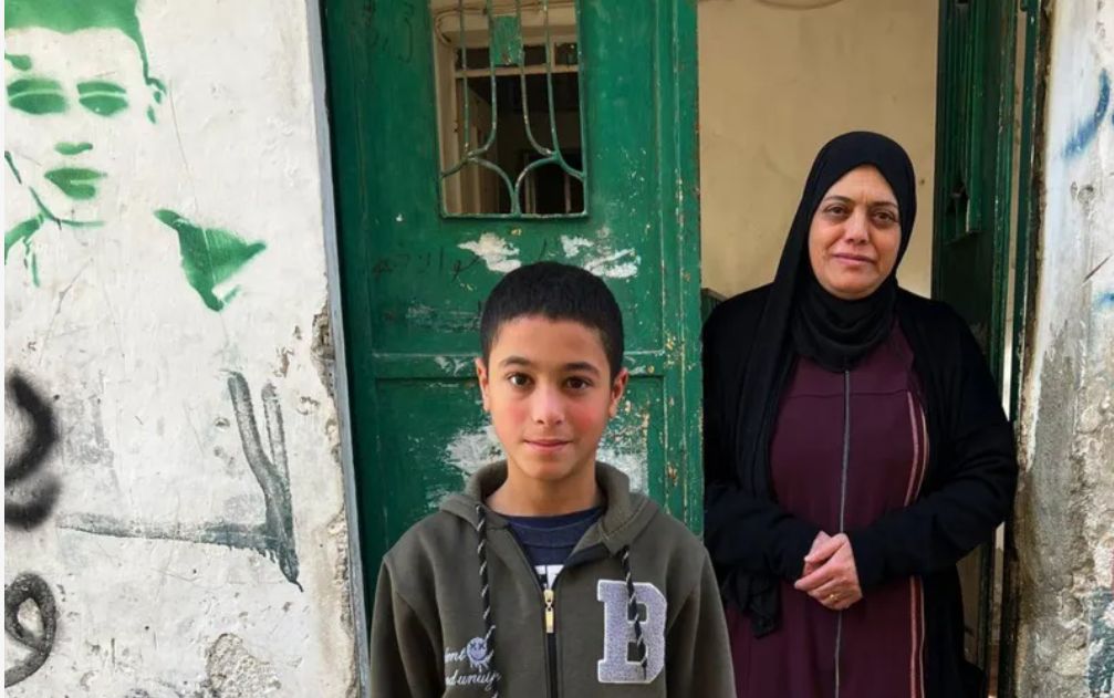 İsrail askerlerinin tutukladığı 12 yaşındaki Kerim: Anne, hala sorgu odasındayım