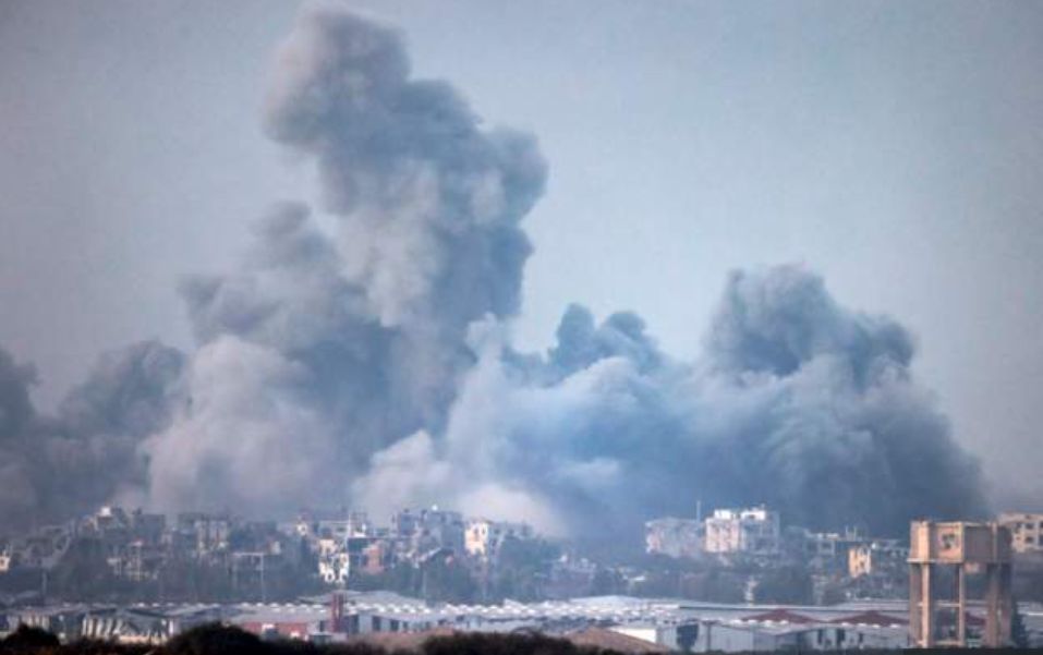 İsrail Gazze'nin güneyini bombalıyor, BM'ye göre her beş kişiden dördü yerinden edildi