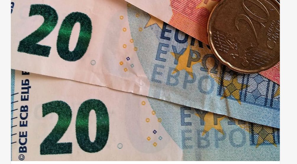 Οριζόντια αύξηση 40 ευρώ από την 1η Απριλίου στο Δημόσιο