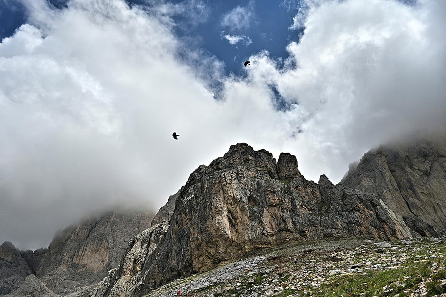 Κατέληξε ο 58χρονος που έπεσε στα βράχια