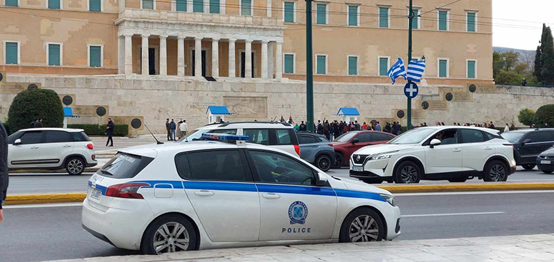 Πτώση της ΝΔ και μάχη για τη 2η θέση μεταξύ ΠΑΣΟΚ – Καρυστιανού