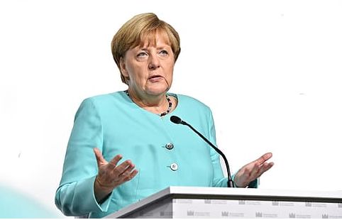 Merkel net konuştu: Hiçbir siyasi göreve talip değilim